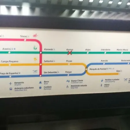 Centre Charm 아파트